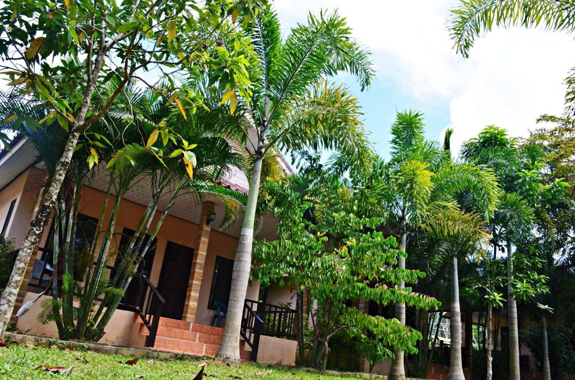 Naraya Resort Koh Lanta Exterior photo